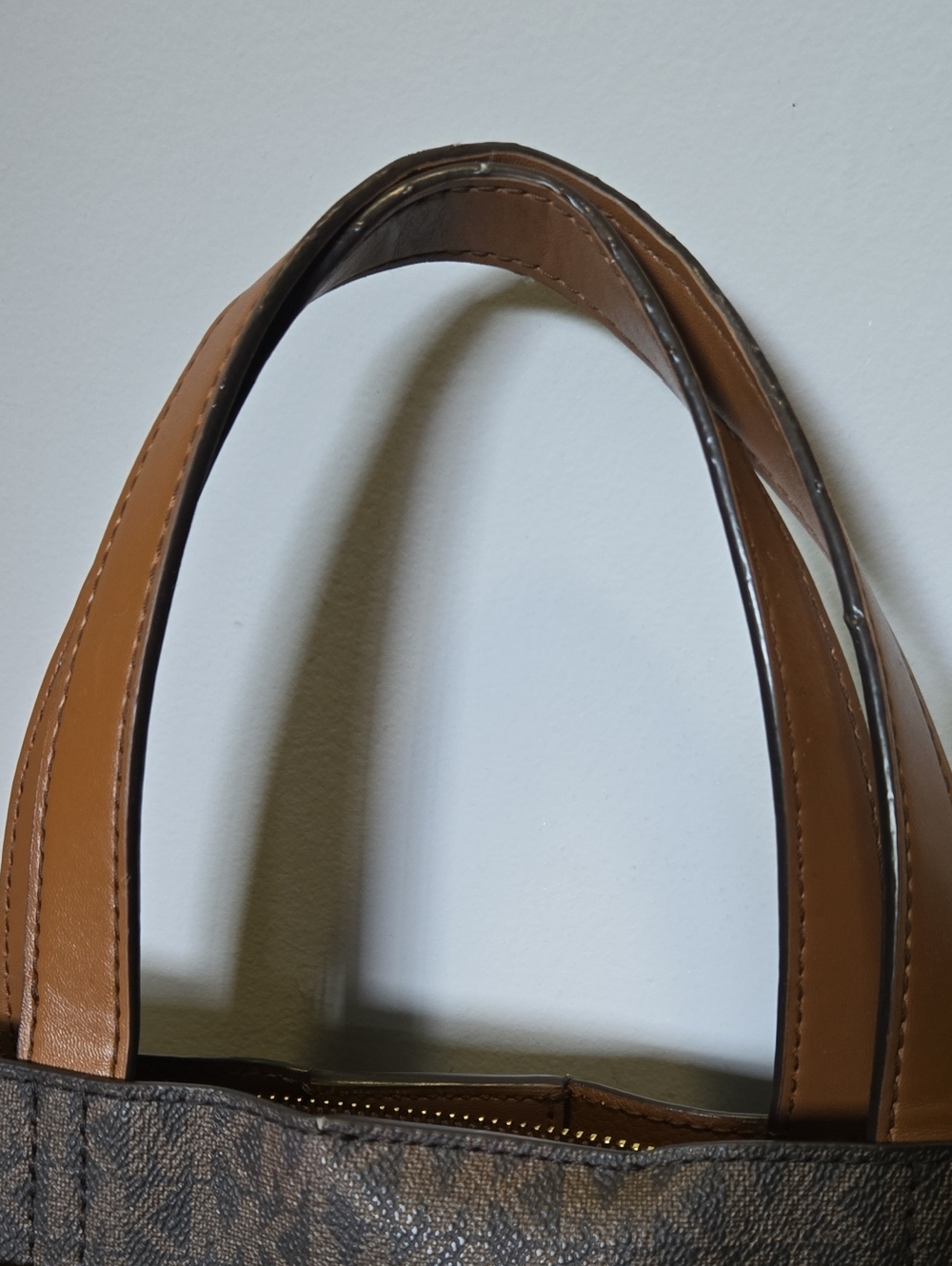 Michael Kors Brown Logo Messenger Bag with Tan Trim - Picture 4 of 5